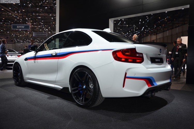 BMW-M2-Coupe-F22-M-Performance-Zubehoer-Autosalon-Genf-2016-LIVE-22
