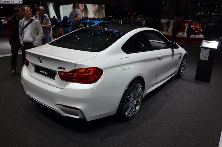 BMW-M4-F82-Coupe-Competition-Paket-2016-Genf-Autosalon-Live-18