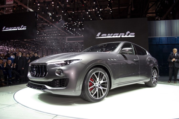 VIDEO: Auto Express drives Maserati Levante – Dangerous X5 Competitor?