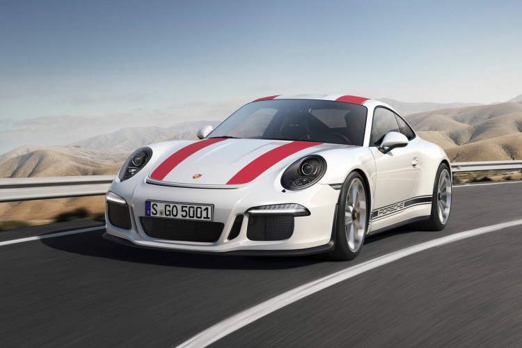 2016 Geneva Motor Show: Porsche 911 R