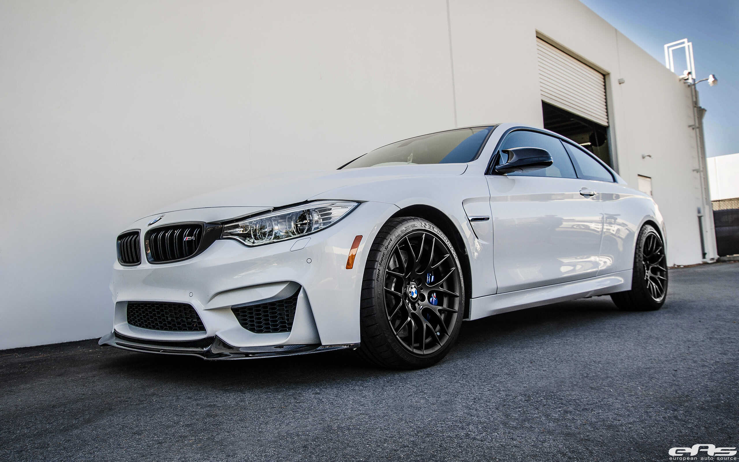 BMW M4 With Akrapovic, Carbon Fiber And Aftermarket Wheels