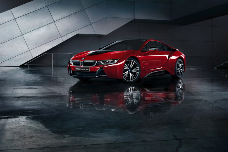 BMW i8 “Celebration Edition Protonic Red” for Japan