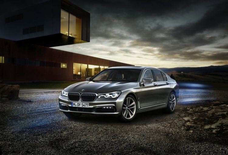 P90218758_highRes_bmw-740e-iperformanc