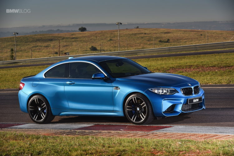 Photos-BMW-M2-Coupe-Long-Beach-Blue-11