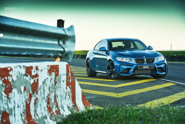 Photos-BMW-M2-Coupe-Long-Beach-Blue-24