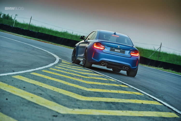 Photos-BMW-M2-Coupe-Long-Beach-Blue-26