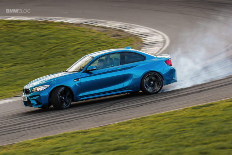 Photos-BMW-M2-Coupe-Long-Beach-Blue-4