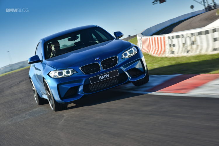 Photos-BMW-M2-Coupe-Long-Beach-Blue-40