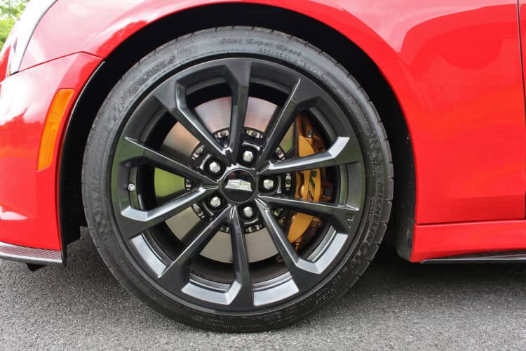 2016-cadillac-ats-v-wheel