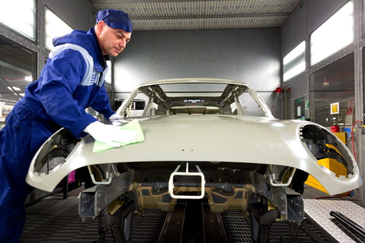 BMW gets suppliers ready for Brexit