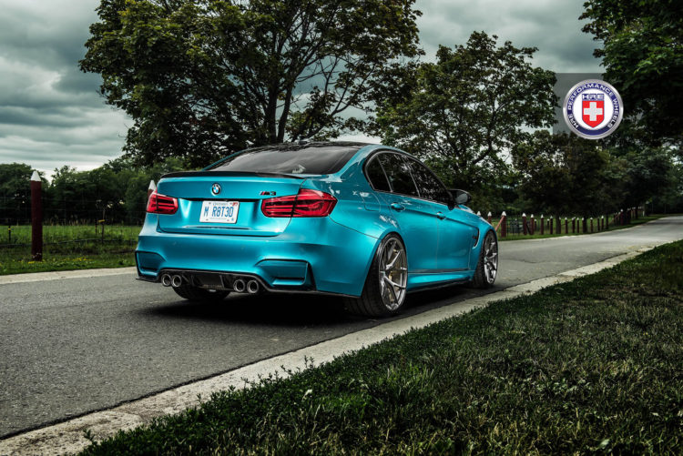 Atlantis Blue BMW M4