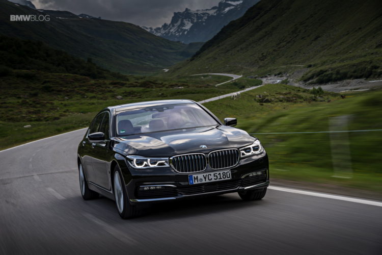 VIDEO: BMW 740e vs Lexus LS500h — Hybrid Acceleration Battle