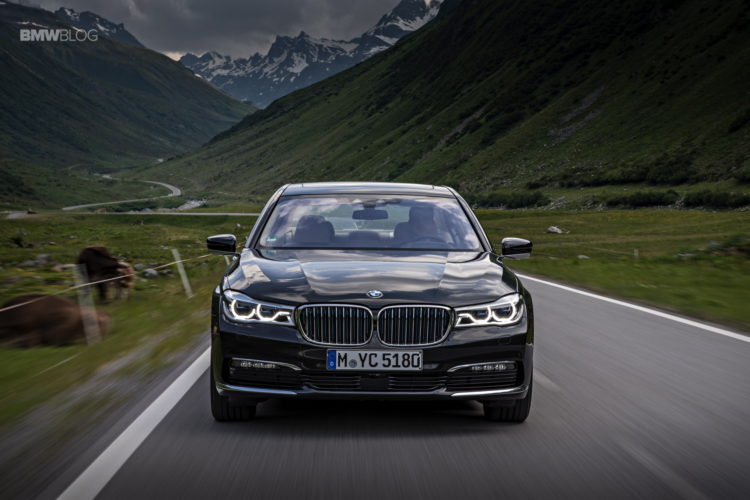 BMW-740e-iPerformance-30