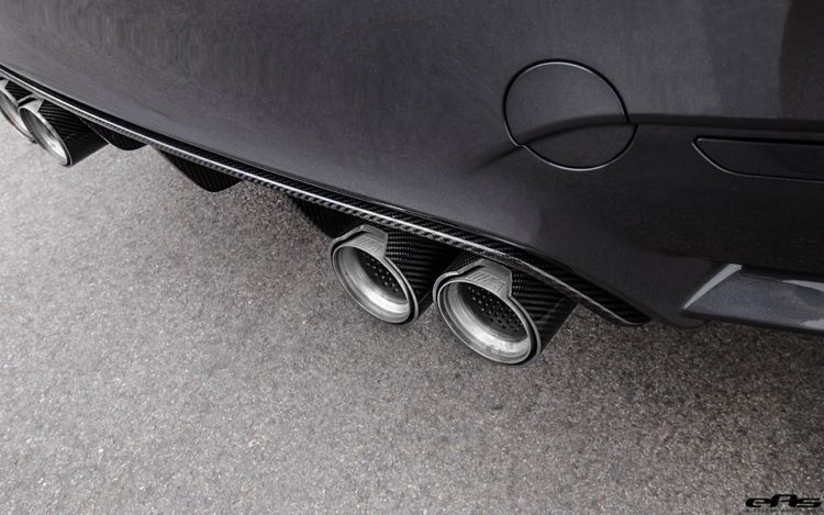 BMW-M4-Competition-Package-8