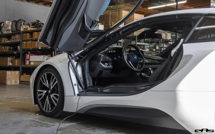 Crystal White Pearl Metallic With A Frozen Grey Accent BMW i8