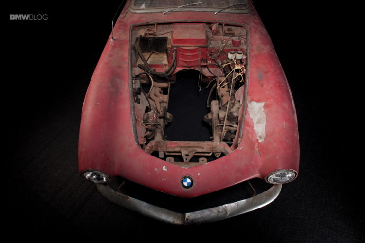 Video: How the Elvis Presley BMW 507 Roadster Was Restored