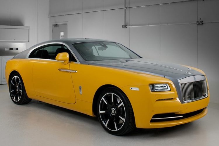 Rolls-Royce Shows Off Bespoke Wraith Dressed in Golden Yellow