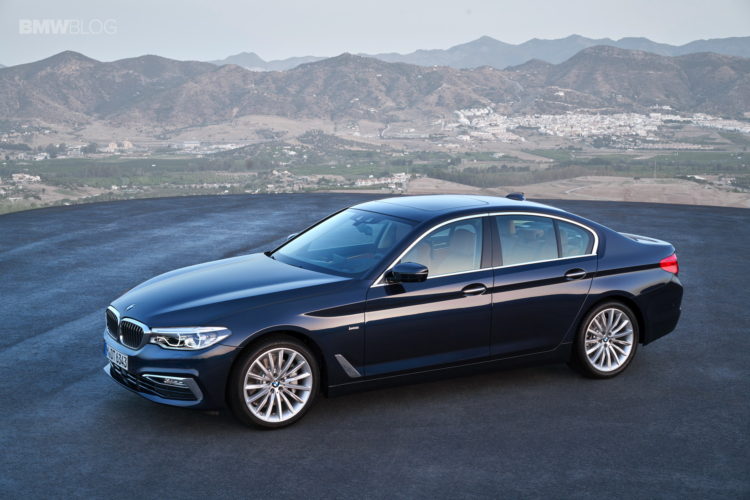 BMW-G30-5-Series-Luxury-Line-exterior-15