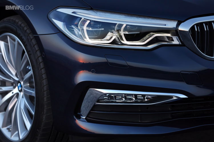 BMW-G30-5-Series-Luxury-Line-exterior-9