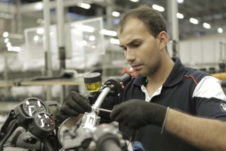 BMW Trained over 46,000 employees to handle electrified cars