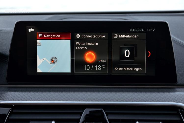 2017-BMW-540i-sDrive-63