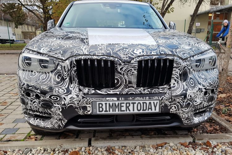 2017-BMW-X3-G01-SUV-Erlkoenig-09