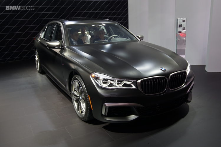 BMW-M760Li-LA-14