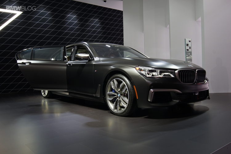 BMW-M760Li-LA-15