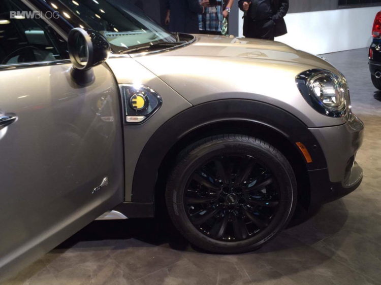 MINI-Countryman-E-Electric-3