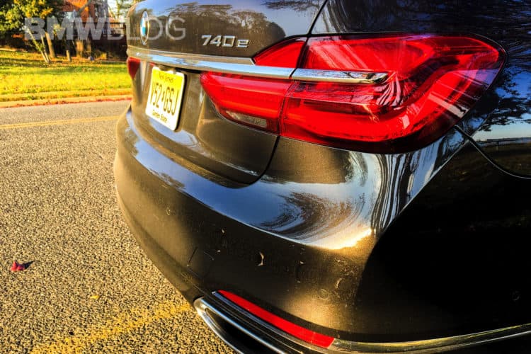 Video: Acceleration Comparison Between BMW 740i, 740d and 740e