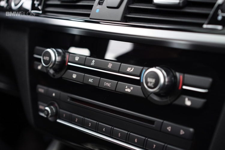 2017-BMW-X4-M40i-review-118