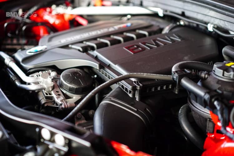 2017-BMW-X4-M40i-review-56