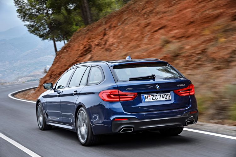 WORLD PREMIERE: New 2017 BMW 5 Series Touring