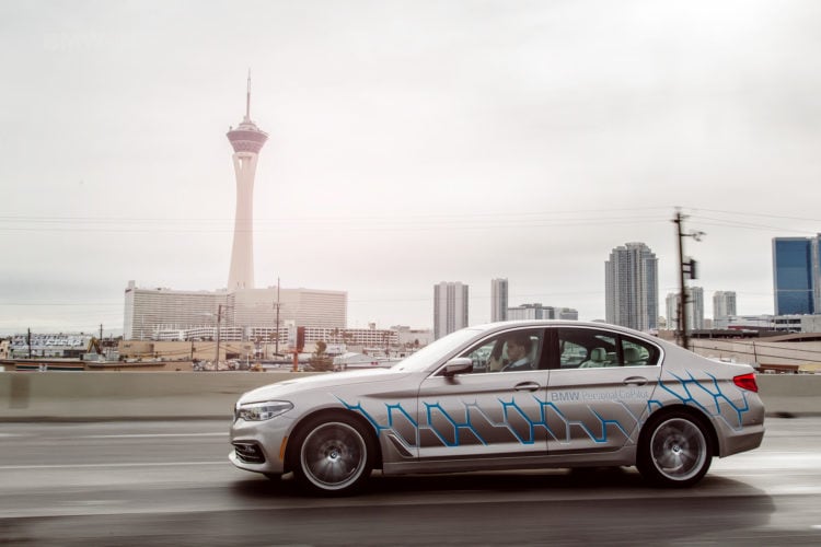 future of personalized, connected mobility-BMW-16