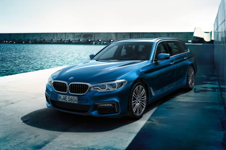 Gorgeous wallpapers of the new 2017 BMW 5 Series Touring