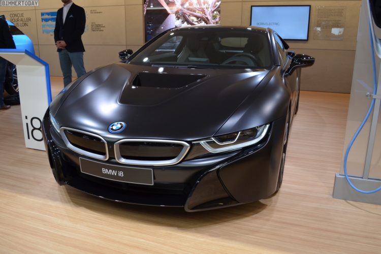 BMW i8 Protonic Frozen Black made its debut in Geneva