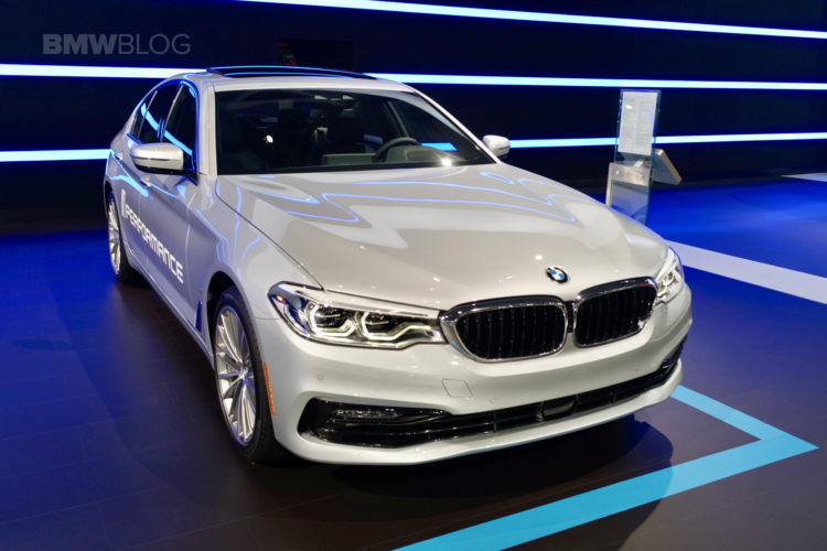 BMW brings its plug-in hybrids to 2017 NYC Auto Show