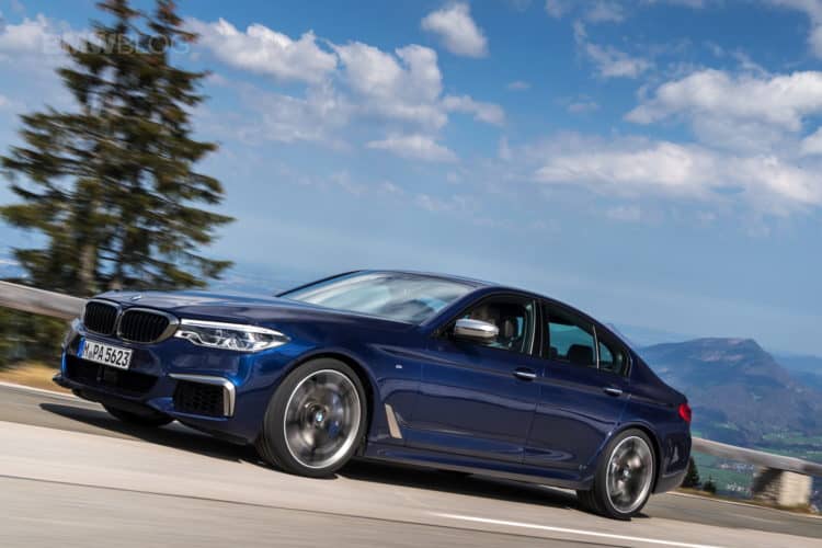 Road & Track drives the BMW M550i xDrive
