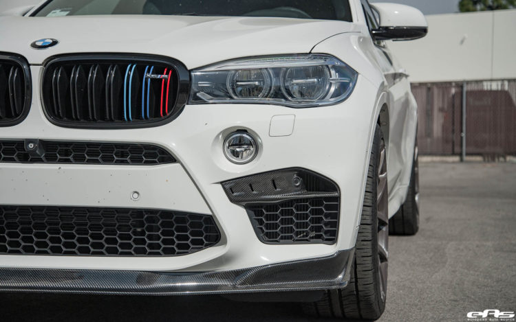 Alpine White BMW X6 M