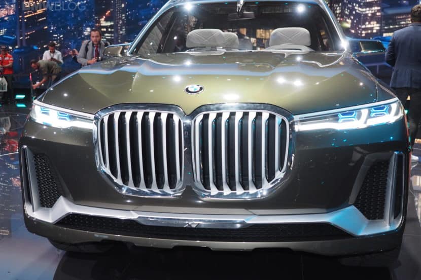BMW X7 Concept damaged on its way to the Detroit Auto Show