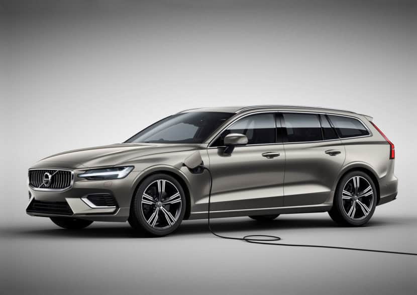 New Volvo V60 Plug-in Hybrid Wallpaper