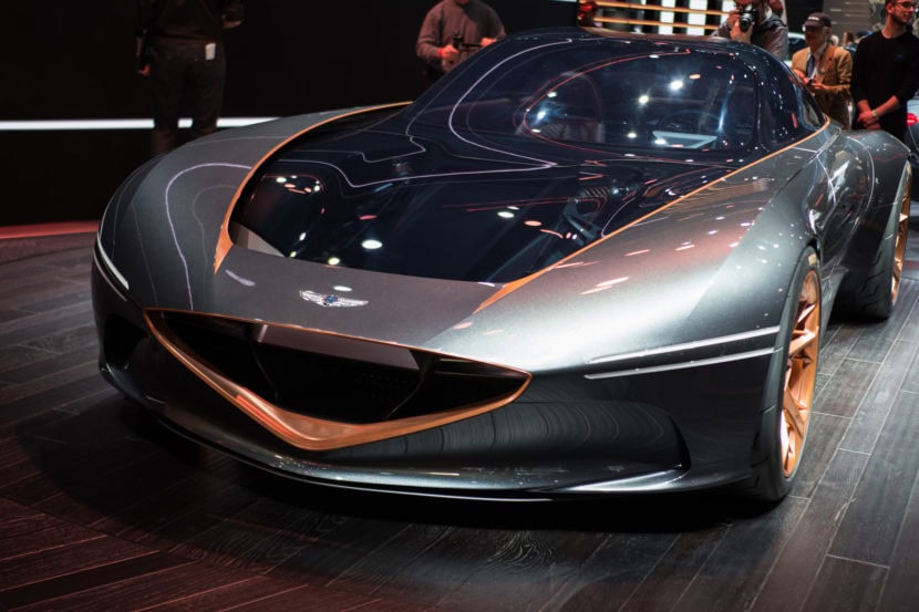 2018 NYIAS: Genesis Essentia Concept looks great