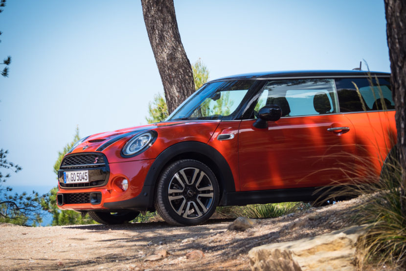 MINI Hardtop 2-Door Model Gets Top Safety Ranking from IIHS