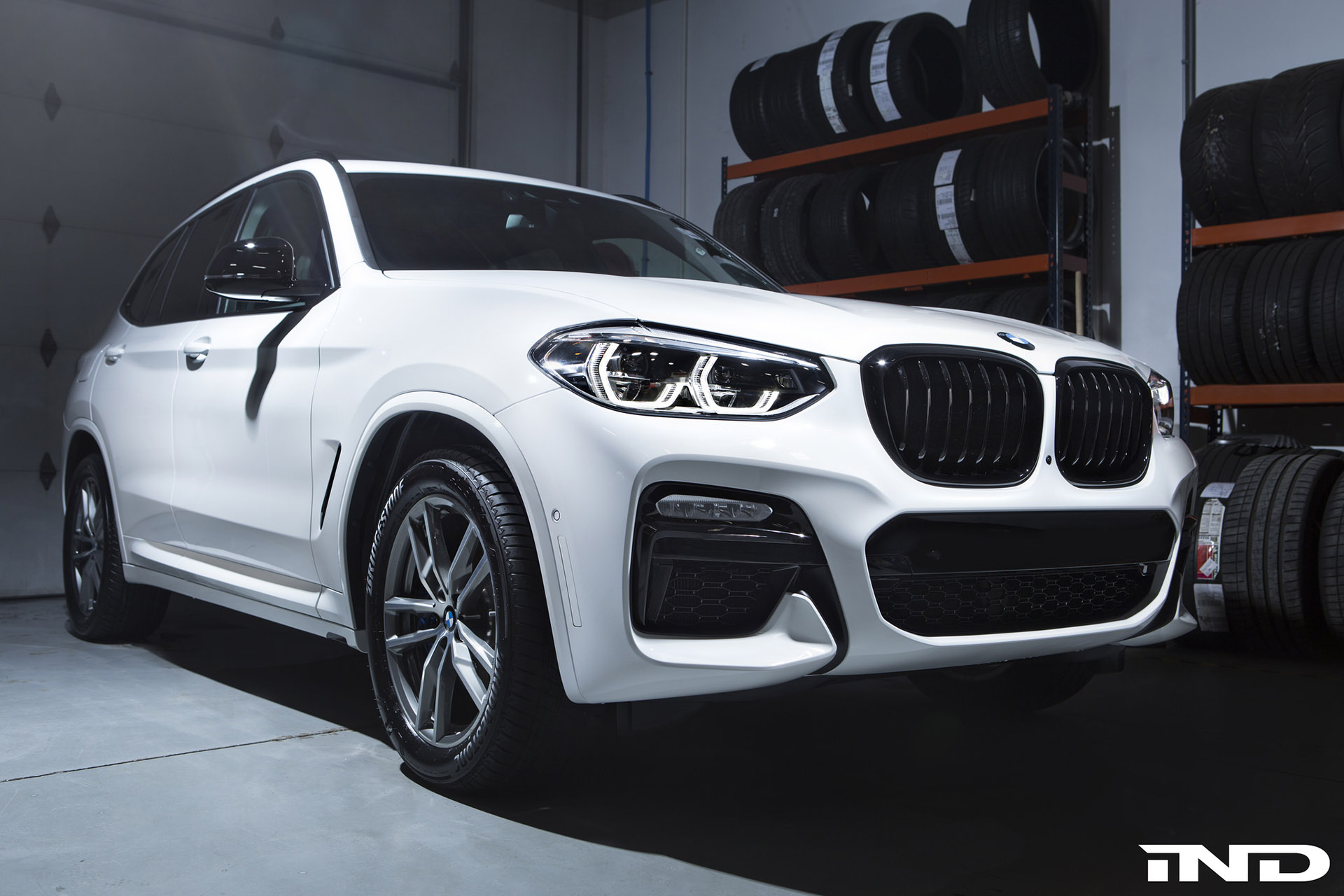 Alpine White BMW X3 M40i