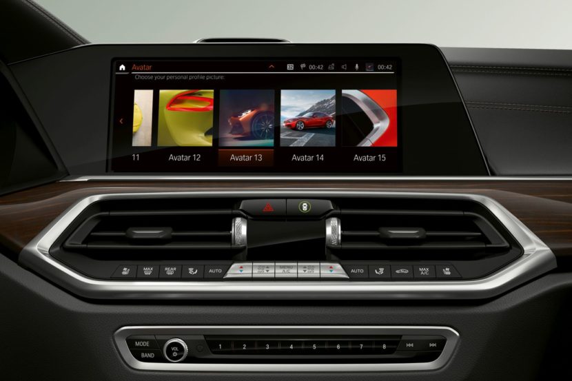 Video: Tech Comparison Between BMW, Tesla and… Hyundai?