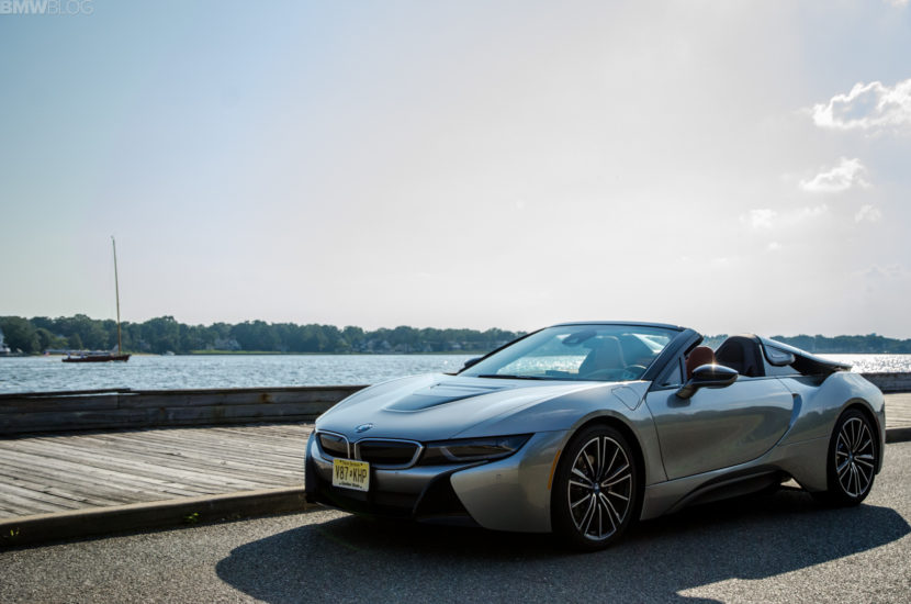 BMW i8 front three quarter view