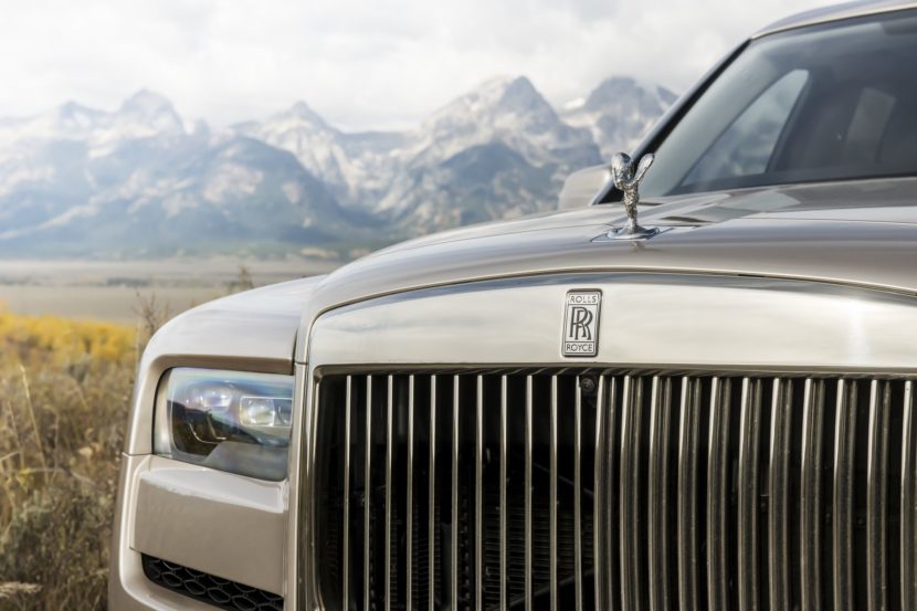 2020 Bentley Flying Spur will copy Rolls Royce’s retractable hood ornament