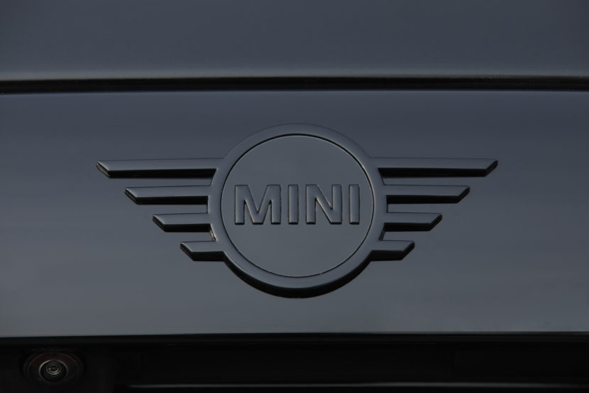 MINI Looking into selling cars at non-BMW dealers