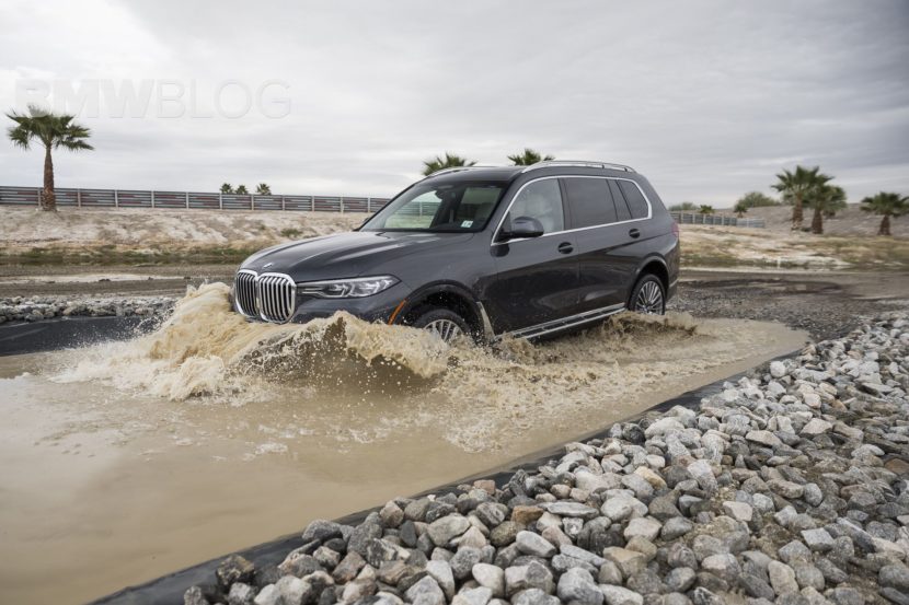 BMW-X7-off-road-19 BMW X7 going off-road through water