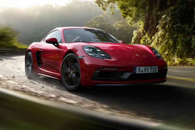 Video: BMW M2 vs Porsche Cayman GTS Comparison